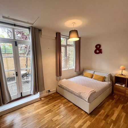 Charming 1-Bedroom Apartment Southfields, لندن المظهر الخارجي الصورة